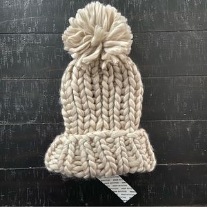 Urban Outfitters • NWT Lana Chunky Knit Pom Pom Hat
